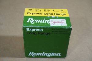 lot 129 image: 25 Remington Express 20 Gauge 2-34 6 Shot Shotshells
