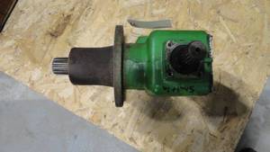 John Deere HX15 Bat wing gear box - New Shafts