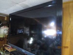lot 37 image: Large Sony flat screen TV