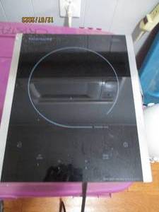 lot 56 image: Frigidaire electric cooktop (non-functioning, could be a simple fix)