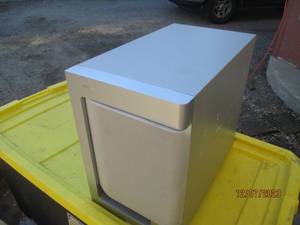 lot 62 image: Phillips base cannon