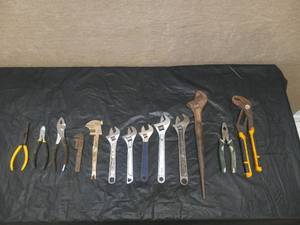 lot 32 image: ADJUSTABLE WRENCHES AND PLIERS
