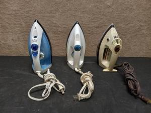 lot 42 image: 3 CLOTHING IRON