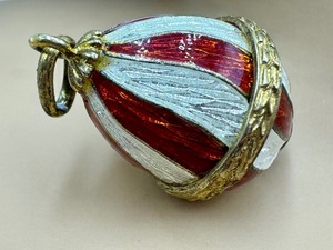 lot 63 image: Enamel Egg Shaped Pendant