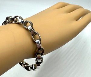 lot 58 image: Beautiful Sterling Silver Link Bracelet