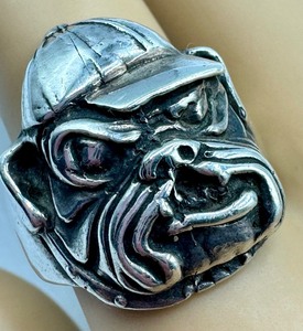 lot 38 image: Vintage Sterling Silver Bulldog Ring
