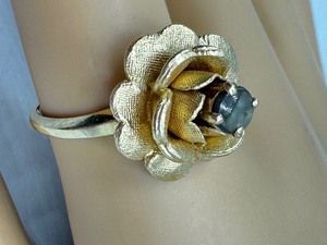 lot 71 image: 14k Gold Rose Bud Ring