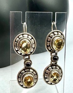lot 121 image: Pair of Sterling and Yellow Quartz Earrings