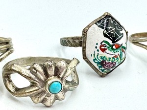 lot 124 image: Variety of Four Vintage Rings