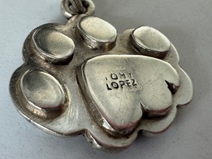 lot 129 image: Silver Tone Paw Print Pendant