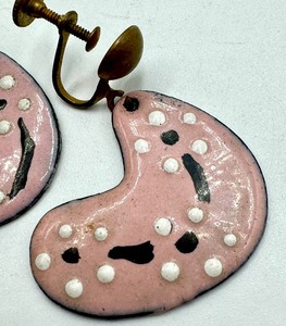 lot 218 image: Pair of Vintage Enamel Earrings