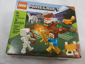 lot 313 image: LEGO Minecraft...
