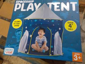 lot 322 image: Space Play Tent...