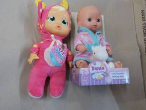 lot 325 image: Baby Dolls...