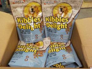 lot 376 image: 10 x 14 oz Bags Kibbles Delight Dog Food