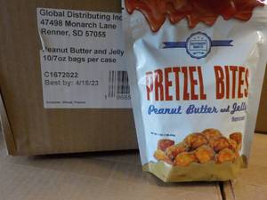 lot 412 image: 10 x 7 oz Bags Pretzel Bites Peanut Butter and Jelly Best By 04162023