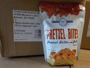 lot 415 image: 10 x 7 oz Bags Pretzel Bites Peanut Butter and Jelly Best By 04162023