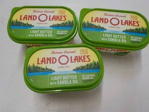 lot 470 image: E 3 - 24 oz Tubs Frozen Land O Lakes Light Butter with Canola Oil