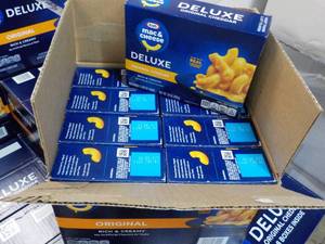 lot 531 image: 8 Kraft Deluxe Mac and Cheese best date 12312023