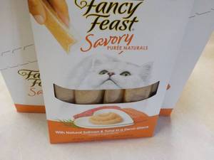 lot 127 image: 30 ct Purina Fancy Feast Savory Cat Treats Natural Salmon and Tuna in a Demi Glaze best date 082023 Retail $90 total