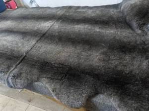 lot 152 image: Mon Chteau Luxe Faux Fur Quad Rug 70 x 43