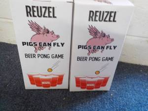 lot 165 image: 2 Reuzel Pigs Can Fly Beer Pong Games