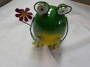 lot 170 image: Solar Frog with Flower...