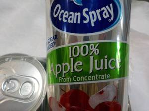 lot 245 image: 24 x 7.2 oz cans Ocean Spray Apple Juice best date 092023