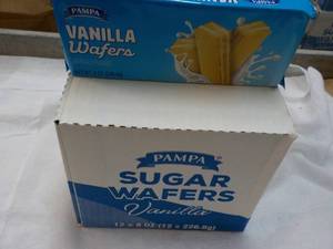 lot 252 image: 12 x 8 oz boxes Pampa Sugar Vanilla Wafers - best date 112623