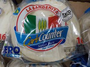 lot 270 image: 16 x 10.2 oz La Banderita Flour Tortillas best date 11132023