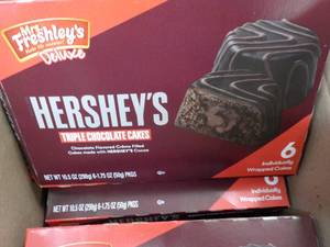lot 289 image: 6 x 10.5 oz boxes Hersheys Triple Chocolate Cakes 6 cakes per box