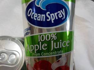 lot 248 image: 24 x 7.2 oz cans Ocean Spray Apple Juice best date 092023