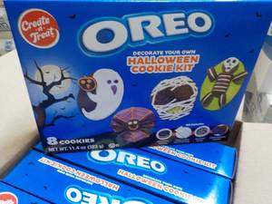 lot 264 image: 6 Oreo Create A Treat Cookie Kits- 8 Cookies per kit best date 01152024