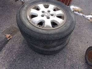 Pair of Honda Rims with Tires