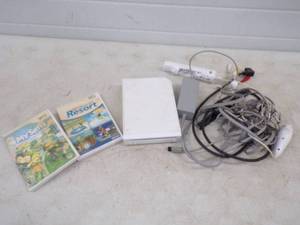 Wii with 2 Games