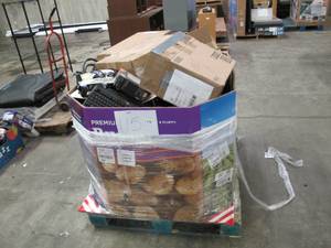 lot 115 image: Pallet of Store Overstock Store and Ecommerce Product and Returns