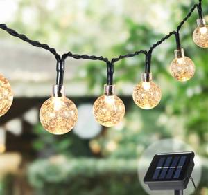 lot 921 image: Dartwood Solar Crystal Ball String LED Lights