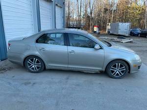 2006 Volkswagen Jetta TDI 5-speed Manual- No Reserve
