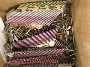 ASSORTED NAILS