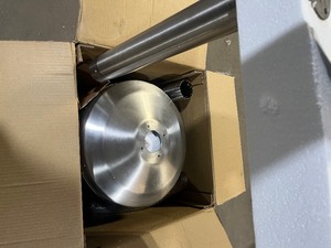 lot 1 image: Hampton bay patio heater Customer Returns See Pictures 
