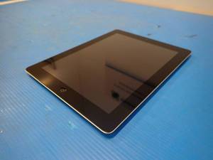 Apple&nbspiPad 2nd Gen A1397  16GB of storage  wifi model only  Includes Charging Cable