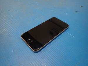 Apple&nbspiPhone 6s A1688  32GB of storage  Sprint Carrier Locked  Includes Charging Cable &nbspone hairline cracked on screen near volume buttons