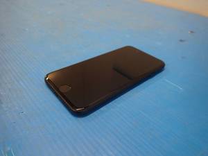 Apple&nbspiPhone 7 A1660  32GB of storage  Cellular Carrier Unlocked  Includes Charging Cable&nbsp
