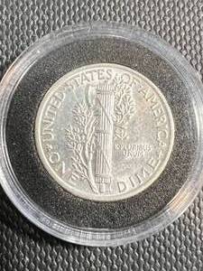 1941 US MERCURY DIME IN AIRTITE