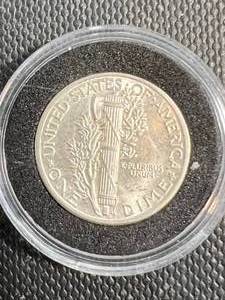 1942 US MERCURY DIME IN AIRTITE