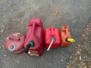 4 Gas Cans