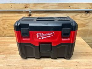lot 9 image: MILWAUKEE M18 18-Volt 2 Gal. Lithium-Ion Cordless WetDry Vacuum (Vacuum-Only)