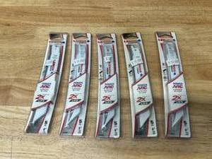 lot 82 image: LENOX ARMOR Lot of 5 Packs of- 6 BiMetal Curved Blades (5 blades per pack)