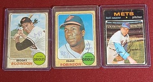 lot 17 image: (3) Low Grade Vintage Baseball HOFer Cards