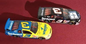 lot 27 image: (2) Dale Earnhardt 124th Scale Die-Cast Cars